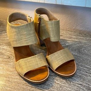 Tom’s shoes gold linen.  Size 7.5